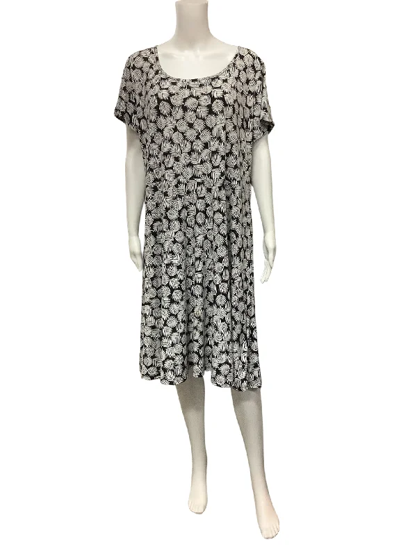 Michael Kors Women's Dress B/W Size: 2X