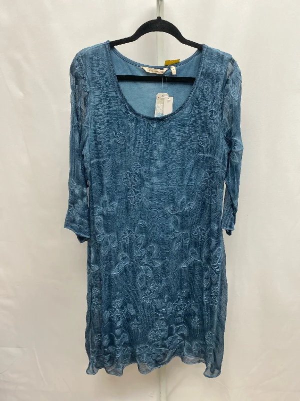 Size Medium Soft Surroundings Blue 3/4 Sleeve Dress
