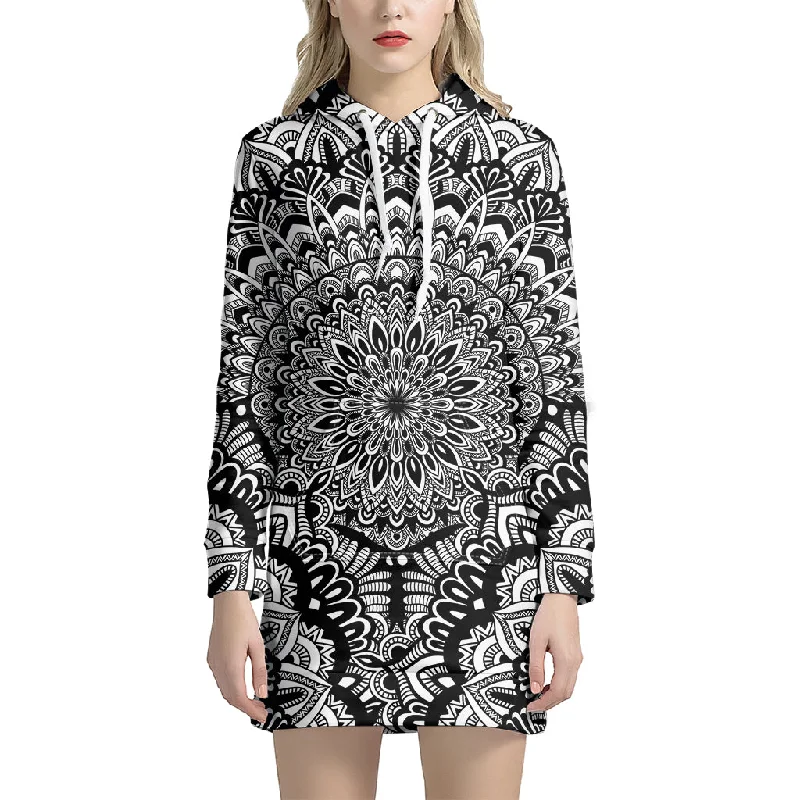 White And Black Mandala Print Pullover Hoodie Dress